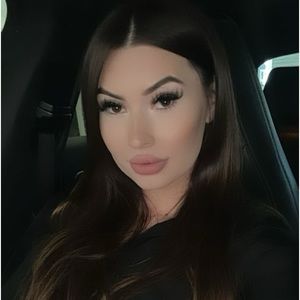 Meet your Posher, Nina